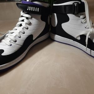 Jordan Sneeker for men